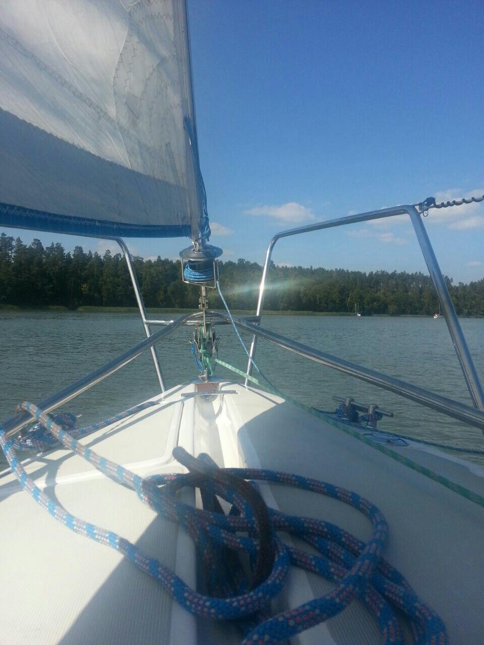 Hornet Yacht Charter